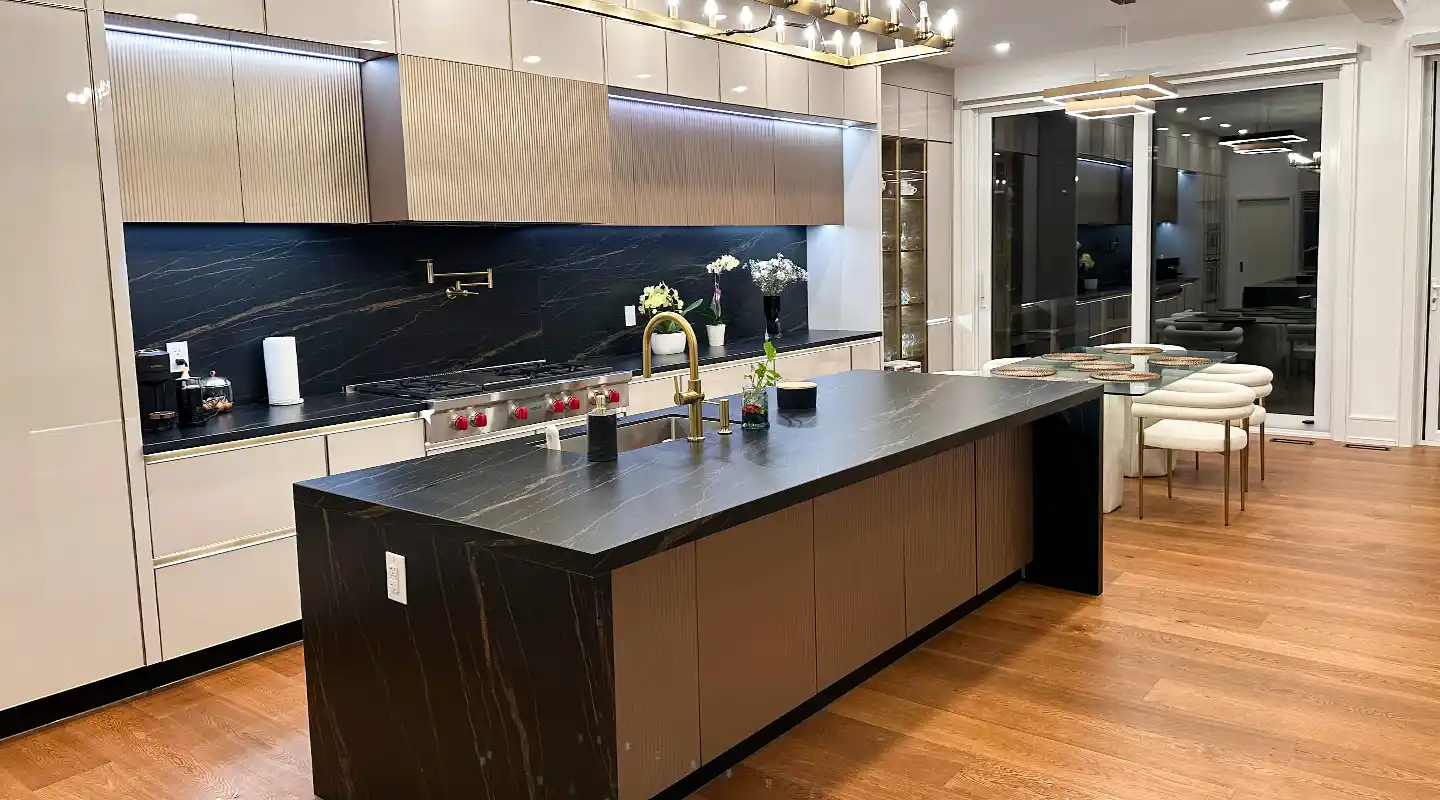 modern glossy off white large kitchen design with island